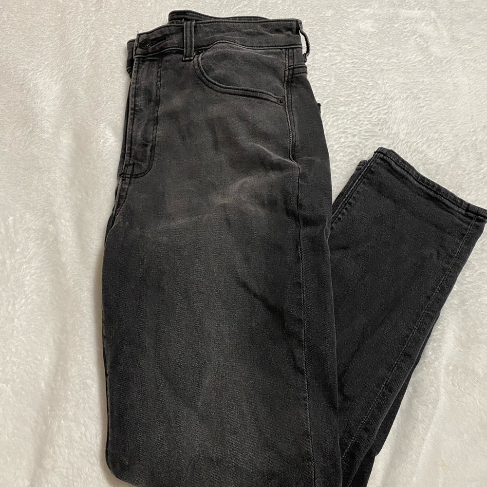 American Eagle mom jeans